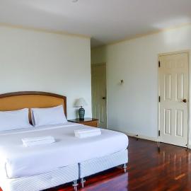 Seastar Hotel and Service Apartment, hotell i Ban Chang