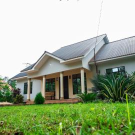 Karibu Cottage Safari, hotel din Nkunjila