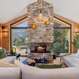 Chalet Le Reve Cinema room Jacuzzi, hotel em Riddes