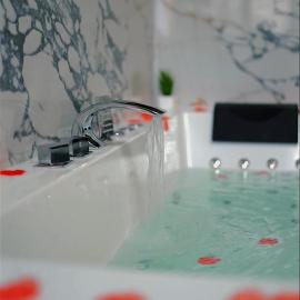 Escape Serenity Suite Haut de Gamme, hotell i Nevers