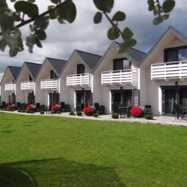 White Houses Rewal