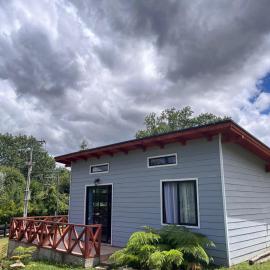 Cabaña playa Chauquen, Panguipulli, hotel in Panguipulli