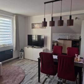 NEU! Appartement ohne Kamin, hotel a Burg Stargard