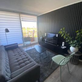 Amplio, comodo y remodelado departamento, hotel in Curicó