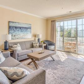 Beach Shuttle & Pool: North Myrtle Beach Condo!