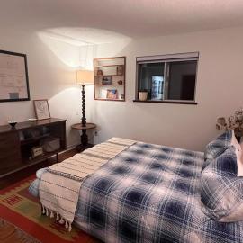 Peter's Place - Spacious 2Bed & Bath Suite, hotel a Surrey