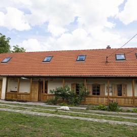 Jégmadár Vendégház Varbó