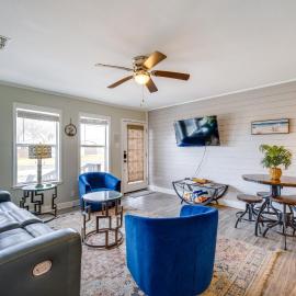 Walk to Beach & Pier: Updated Abode in Rockport!