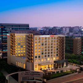 Courtyard by Marriott Bengaluru Outer Ring Road, hotel en Bangalore