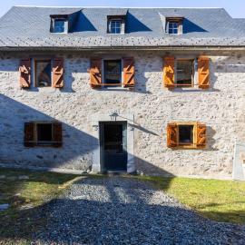 Maison de village 8 personnes à Loudervielle avec Wifi - FR-1-695-71, hotel in Loudenvielle