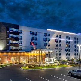 Aloft by Marriott Framingham, khách sạn ở Framingham