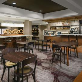 Courtyard by Marriott Chicago Bloomingdale, hotel en Bloomingdale