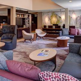 Courtyard Des Moines West/Clive, hotel u gradu Clive