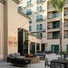 Courtyard by Marriott Los Angeles Pasadena Old Town, hotel en Pasadena