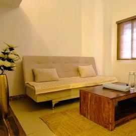 Riverstone 1BHK - Malaiya HomeStays, hotel in Jabalpur