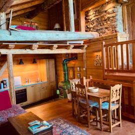 Le Mouton Rouge - Superbe appartement avec terrasse, hotel v destinácii Séez
