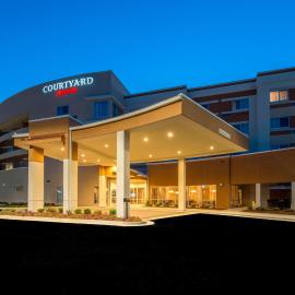 Courtyard by Marriott Columbus, hotelli kohteessa Columbus