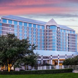 Renaissance Dallas North Hotel, hotel v destinaci Farmers Branch