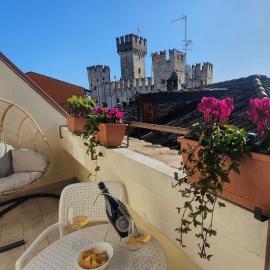 Domus by the Castle - Sirmione4u