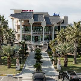 Hotel Univers Laç, hotel Fushë-Milot városában
