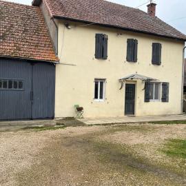 Gîte Les Lilas, hotel a Champlecy