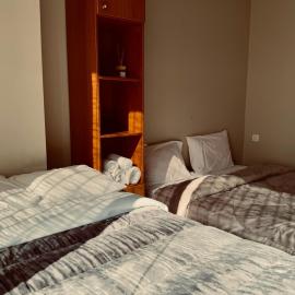 Alpha apartment Η2, hotel Széreszben