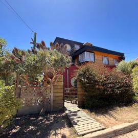 Algarrobo Lodge, hotel a Algarrobo