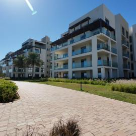 Solo Realty Apartments at Address Residence Fujairah, hotel en Sharm