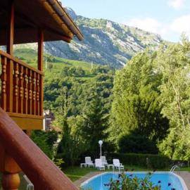 Hotel Picos de Europa, готель у місті Лас-Аренас, Кабралес