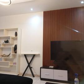 Almadies 2 - Appt 2 chambres moderne tout confort - 200m du Rd Point Sedima, hotel en Rufisque
