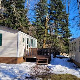 Mobile-home confort 3 chambres au camping, La Bourboule, Hotel in La Bourboule