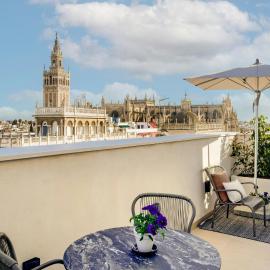Querencia de Sevilla, Autograph Collection