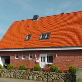Modernes Apartment mit Balkon