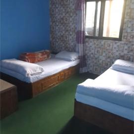 Sunshine Guest House & Restaurant, hotel din Dhunche