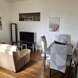Appartement F2 Orléans 42m2, parking, 4 couchages et lit bébé