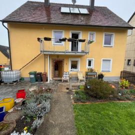 Ferienwohnung Aurach, hotel di Aurach