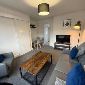 Cromwell-2 Bed Great for Contractors with Drive WiFi