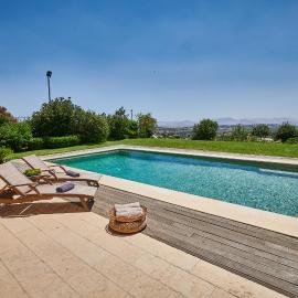 Luxury Maisonette with Pool, hotel Palíniben