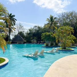 Discover The Best Area of Coronado with Pool