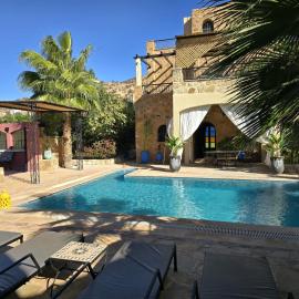 Dar Farah, hotel sa Elma
