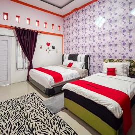 Pagaralam에 위치한 호텔 RedDoorz Syariah at Anggia & Anaqi Homestay Pagar Alam