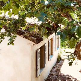 Le Poulailler, private house with garden and parking