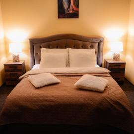Vecās skolas nams – hotel w mieście Gulbene
