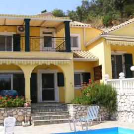Villa Mike's House, hotel v destinácii Apolpaina