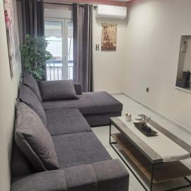 70m 2BR bright luxury apt