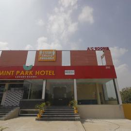 Hotel Mint Park, hotel em Jadcherla