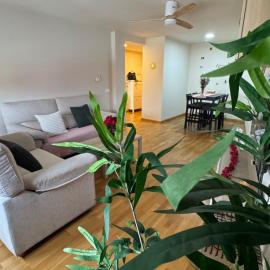 Apartamentos Suites Iscar, viešbutis mieste Iscar