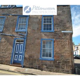 Auld Fishers Hoist- traditional home by the sea