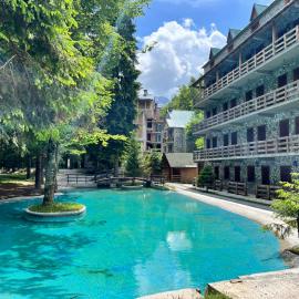 Burimi i Valbones, hotel en Valbonë