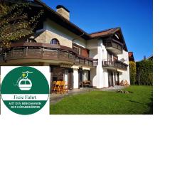 Ferienwohnung Alpengenuss in Bolsterlang Sommerbergbahn kostenlos、ボルシュターラングのホテル